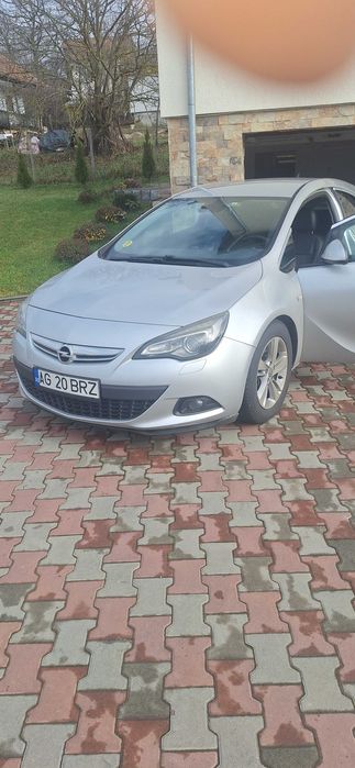 Opel astra j GTC