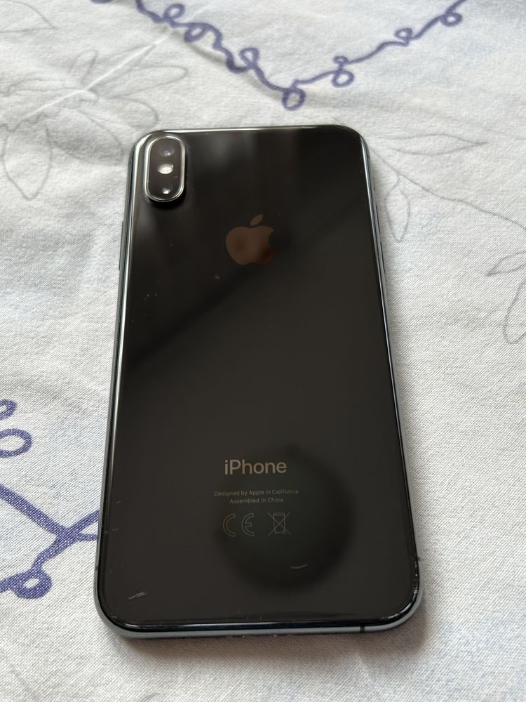 Продавам смартфон Apple iphone XS 64gb+Подаръци