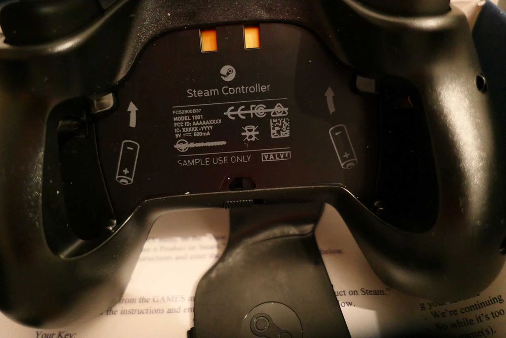 Valve STEAM Controller MODEL 1001 SAMPLE USE ONLY Maneta Gaming Jocuri