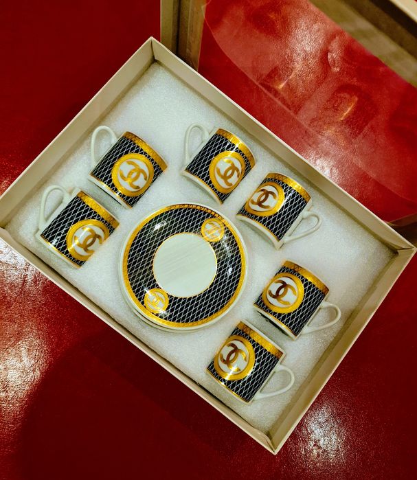 Set 12 piese Chanel/6 farfurii+6 cescute/Italia
