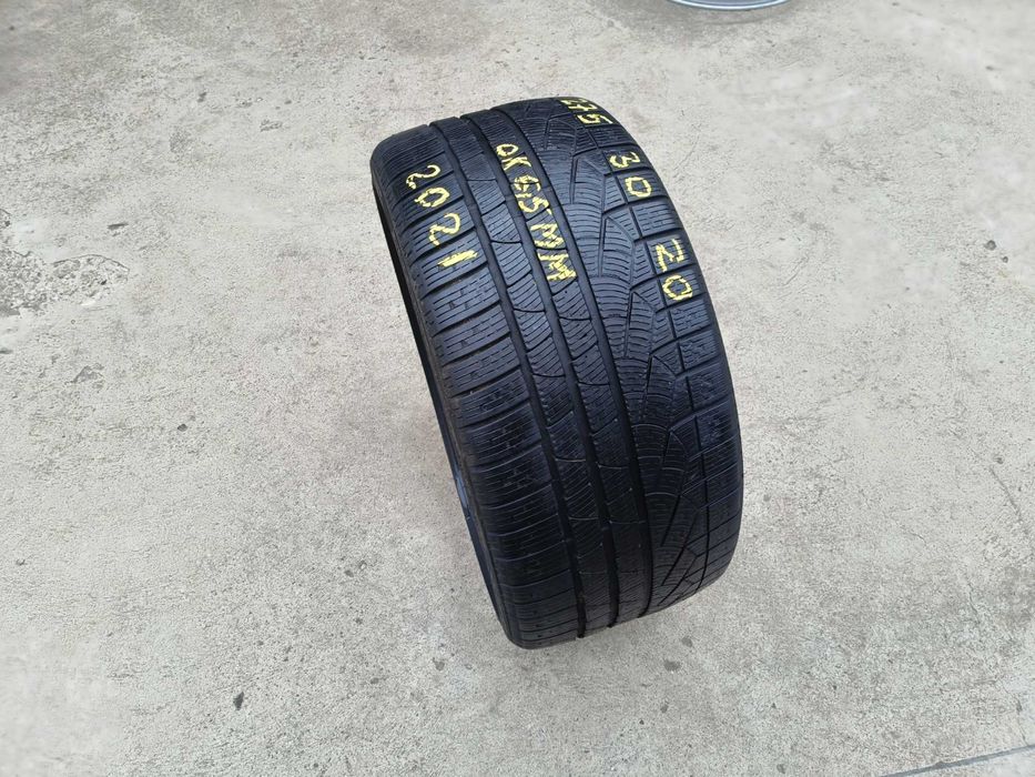 O anvelopa iarna 275 30 20 pirelli sottozero 2 profil de 6,5 mm