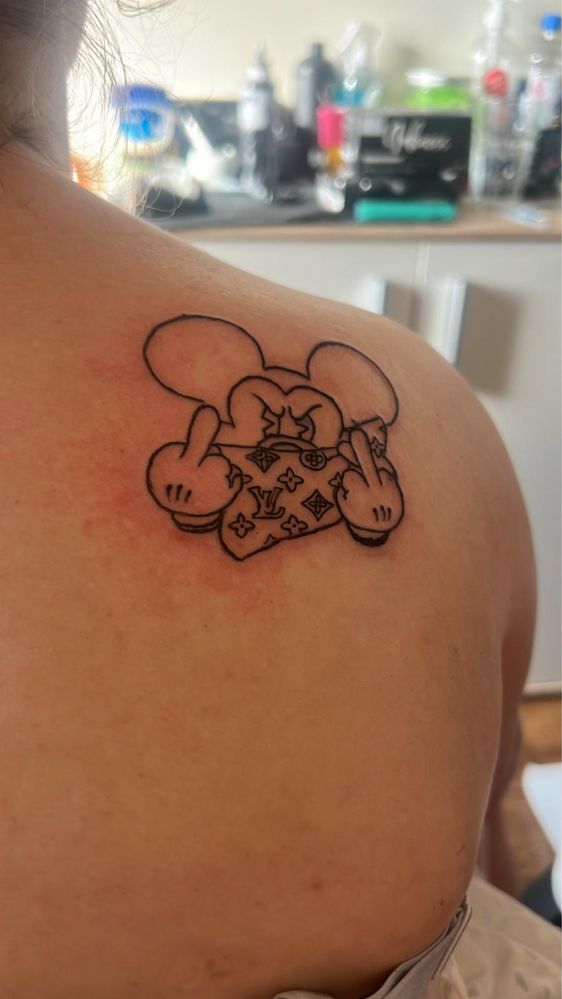 Fac tatuaje gratis