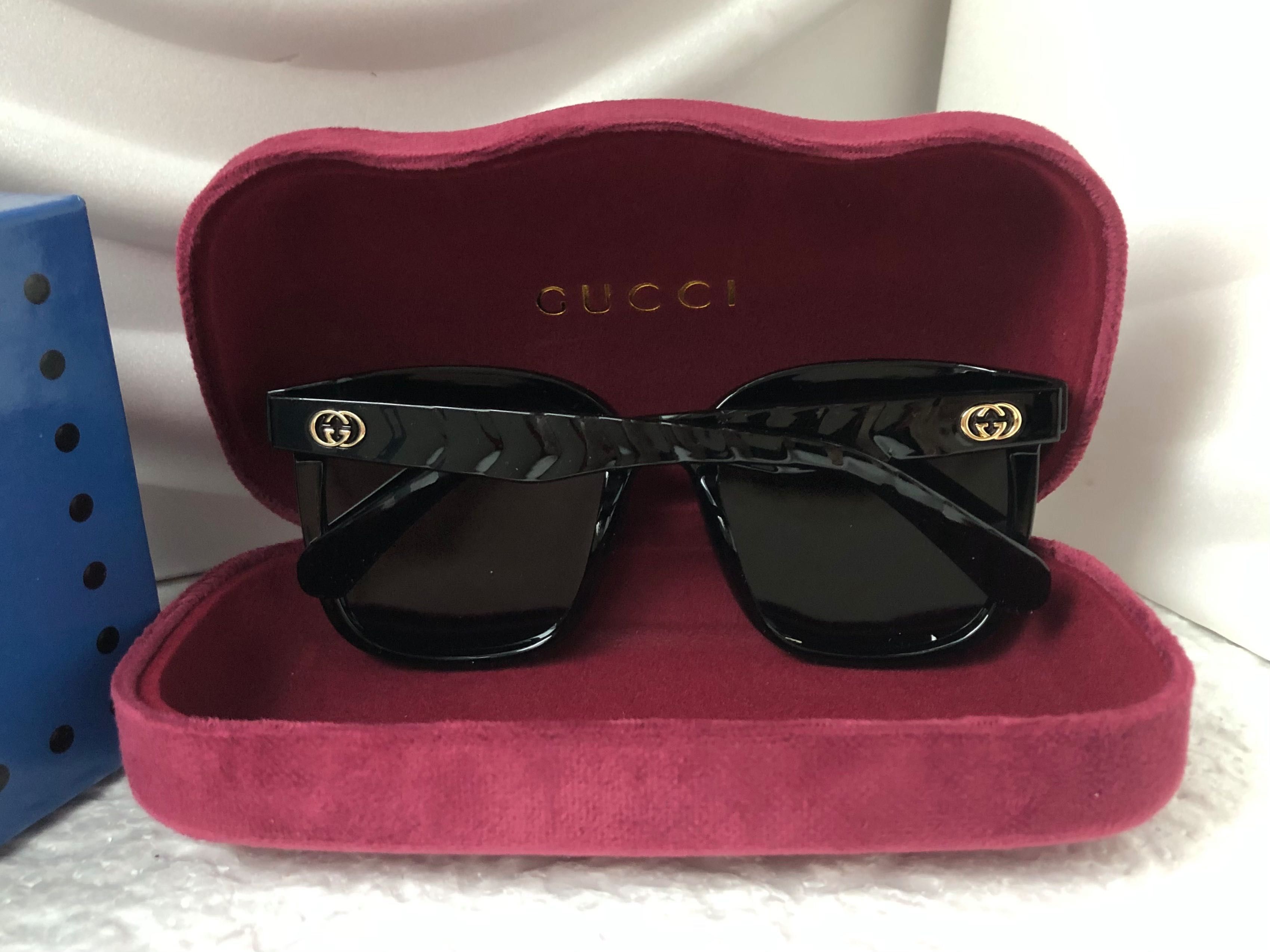 Ochelari de soare pentru femei o pisica Gucci