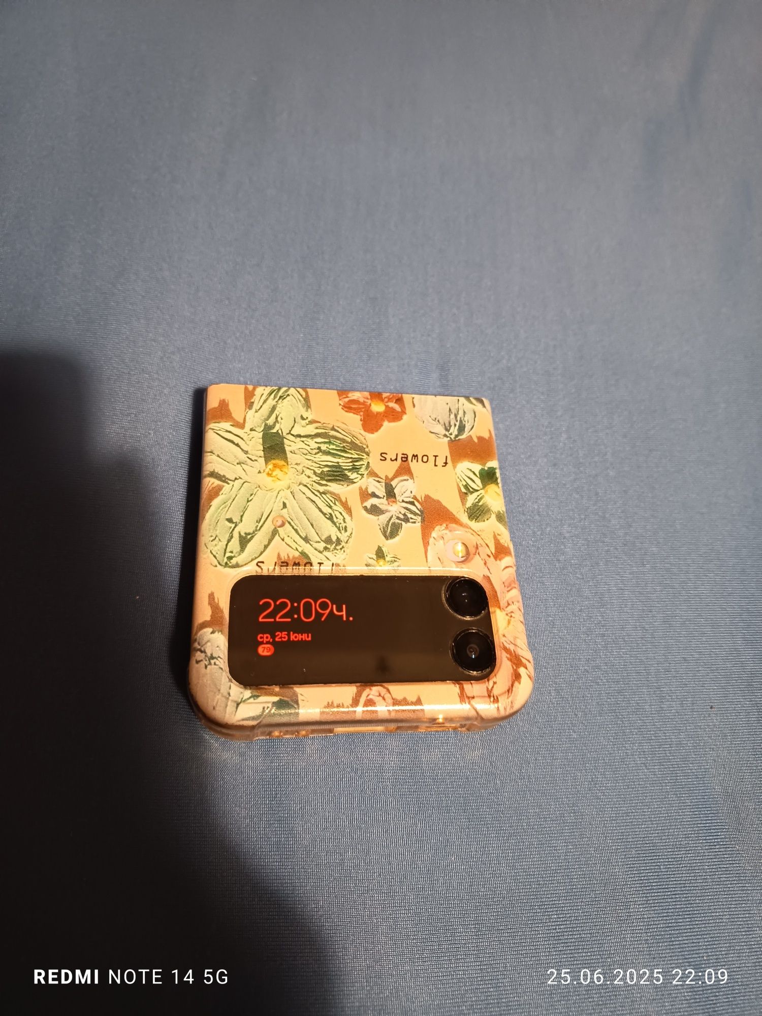 Samsung galaxy Z flip 3