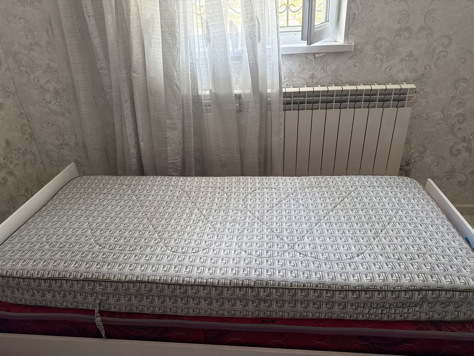продается матрас в хорошем состоянии, цена договорная