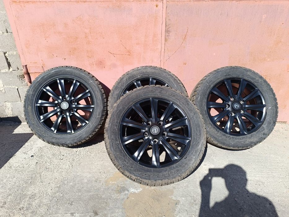 Диски с резиной на Lexus LX470