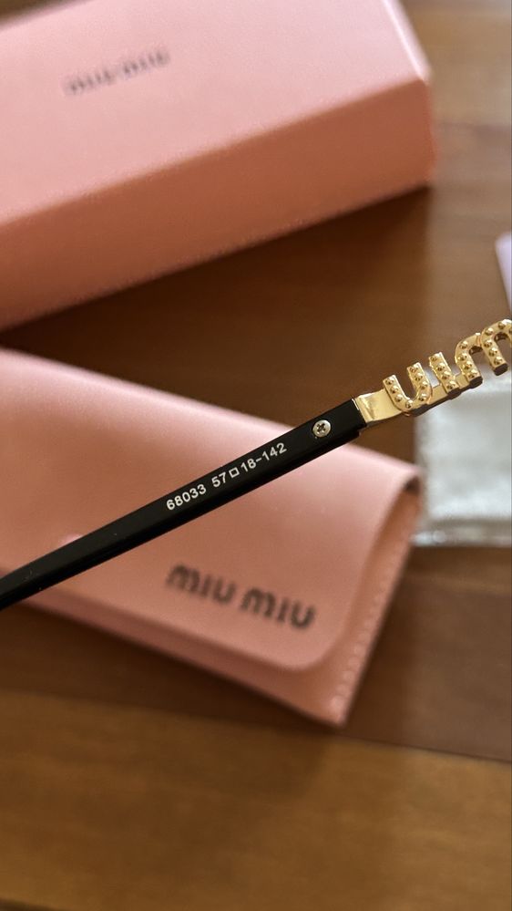 Ochelari de soare Dama Miu Miu, cu saculet si cutie