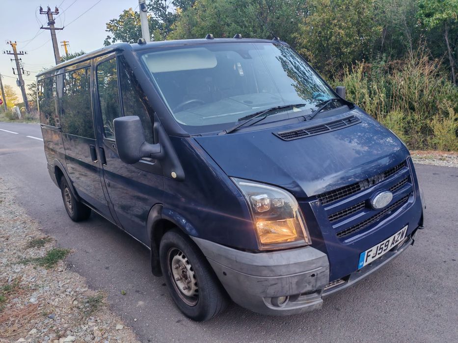 Ford transit 2.2 8+1 volan dreapta