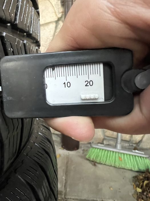 Зимни гуми Barum 205/60 R16 H – използвани само 3 месеца