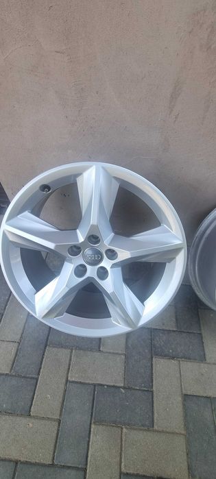 Jante R19 Audi  8.OJ×19H2 ET 28