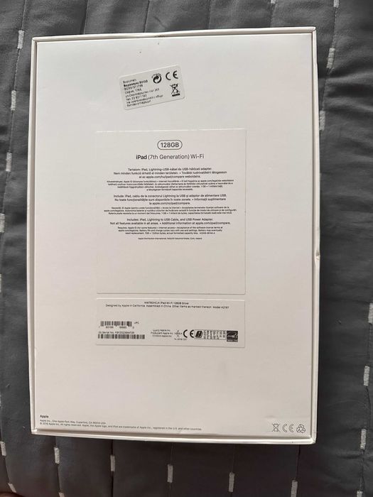 iPad 7-мо поколение 128 GB Wi-Fi – като нов, почти не е използван