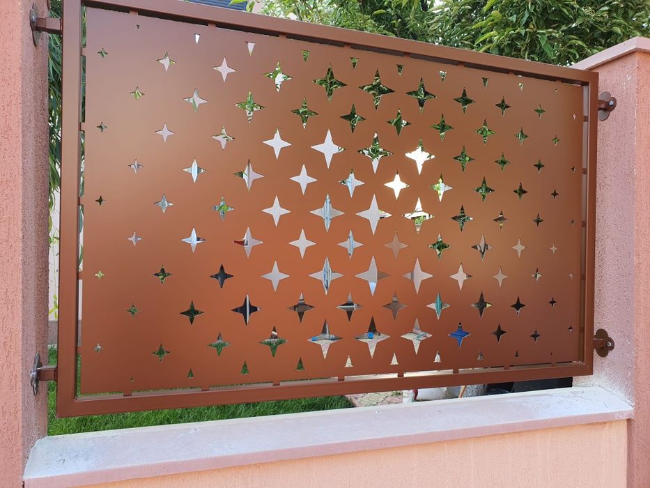 Porți și garduri din tablă decupată CNC tabla traforată