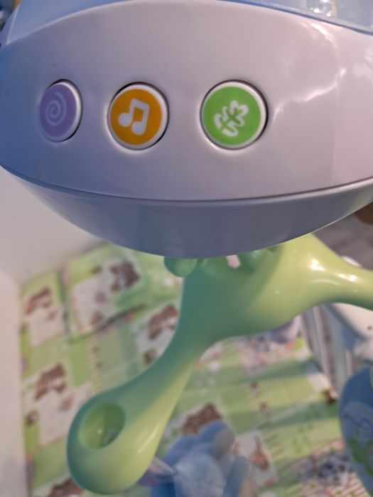 Въртележка Fisher price