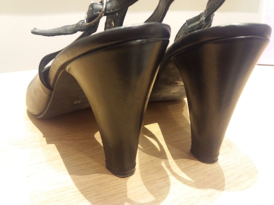 Дамски летни кожени обувки