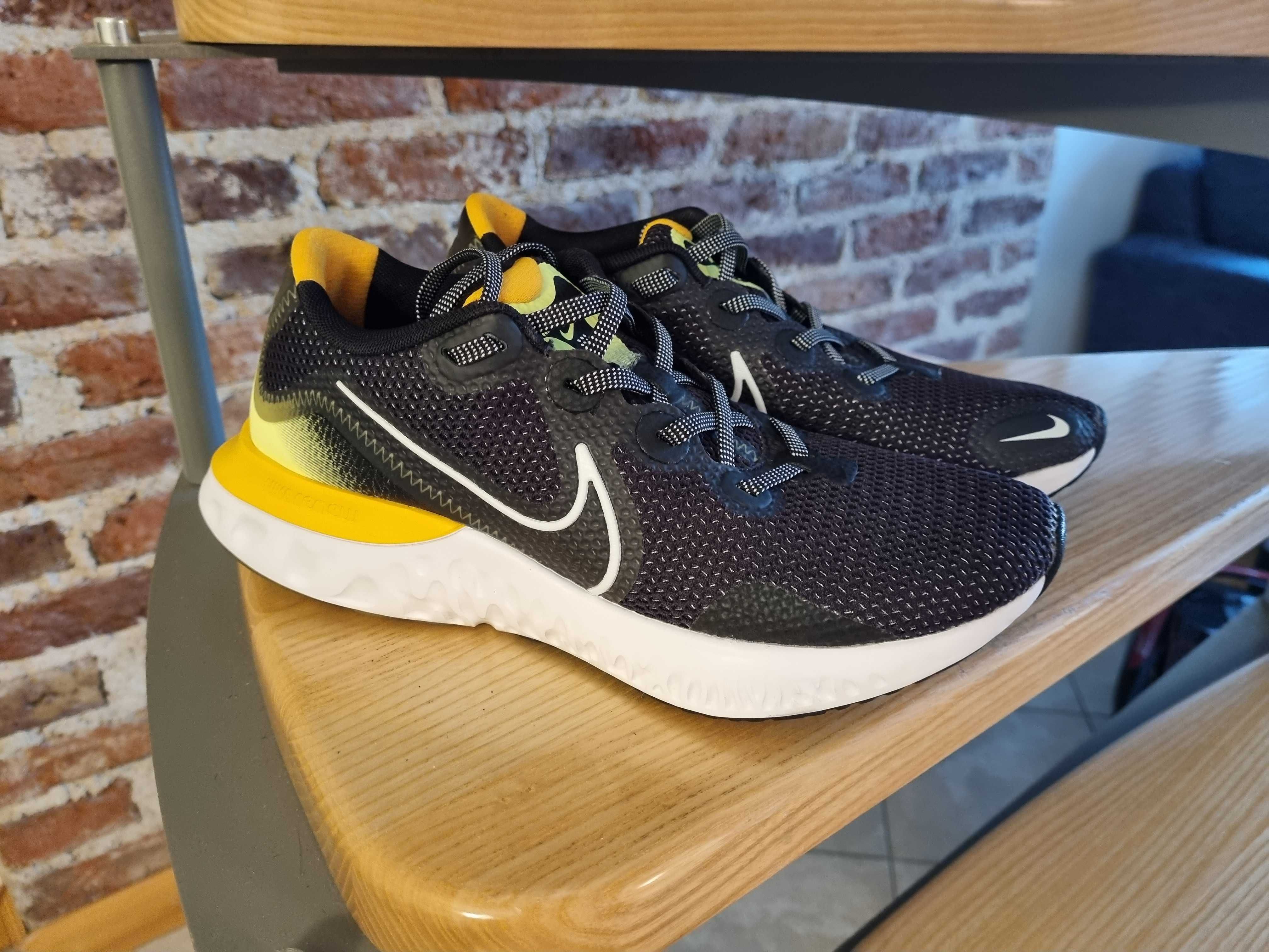 Маратонки Nike Renew Run мъжки