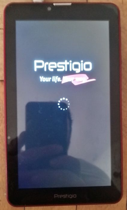 Продавам Таблет Prestigio Wize3437 4G
