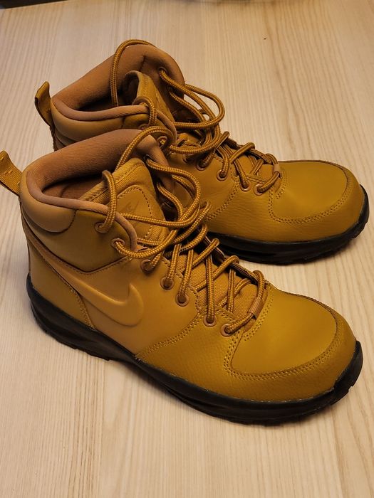 Ghete de toamnă Nike 37.5