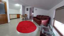 Apartament  cu un dormitor la curte  în Roman