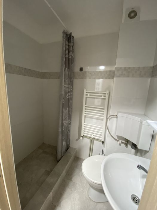 Inchiriez garsoniera - Pitesti