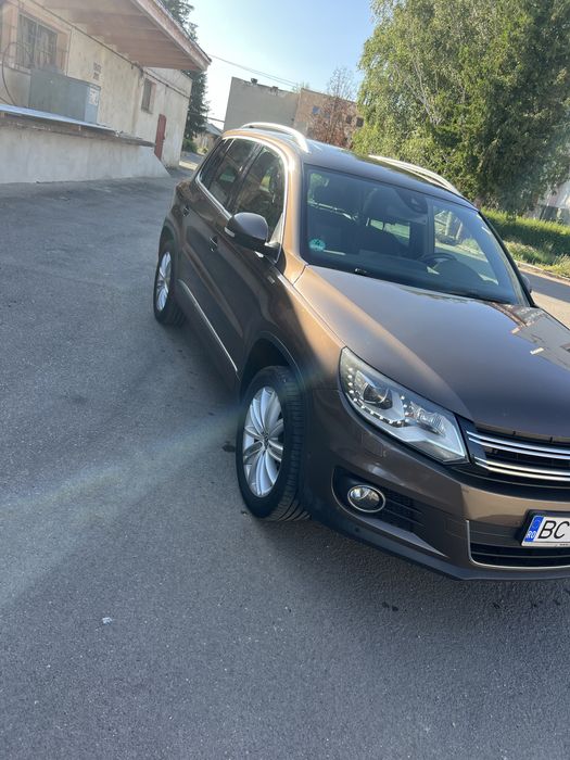 Vând Volkswagen Tiguan