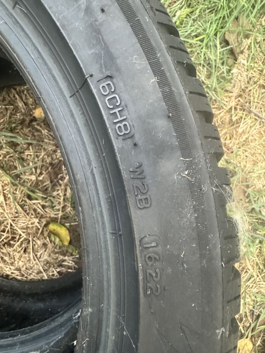 Salutare, vand anvelope iarna 225/45/R17