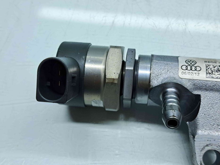 Rampa injectoare Skoda Superb II Combi (3T5) Facelift [Fabr 2009-2015]