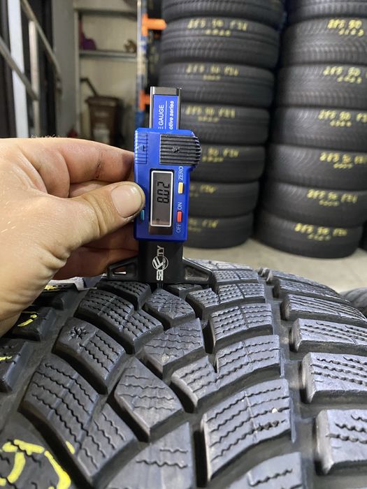 Anvelope iarna 235/40/19 Goodyear Ultra Grip Performance 235 40 19 R19