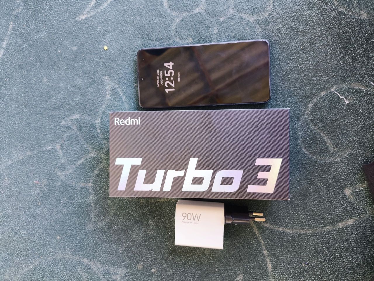 Redmi Turbo 3 SOTILADI