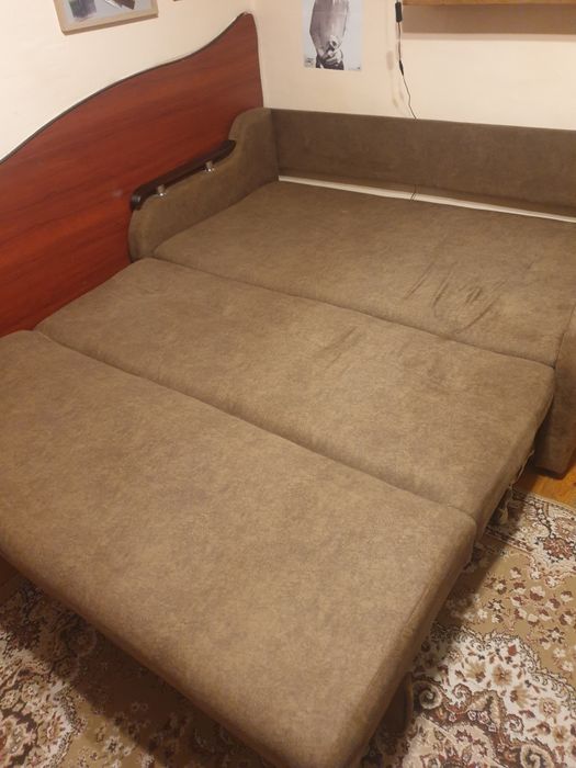 Canapea extensibila ( living-dormitor)