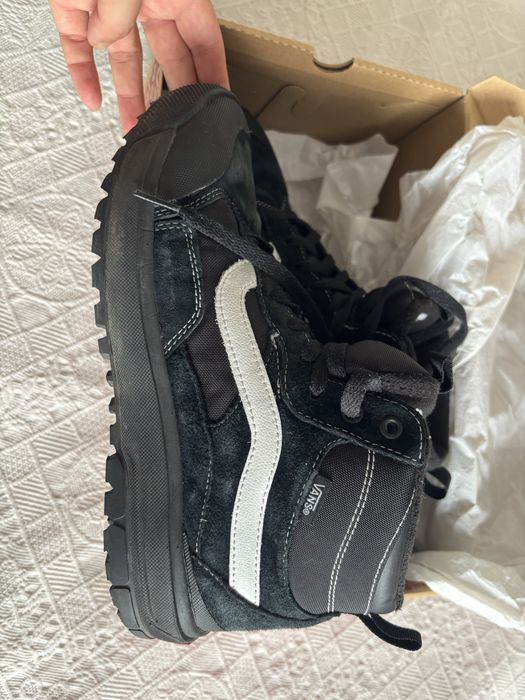 Зимни обувки Vans Ultrarange Exo Hi 41 номер