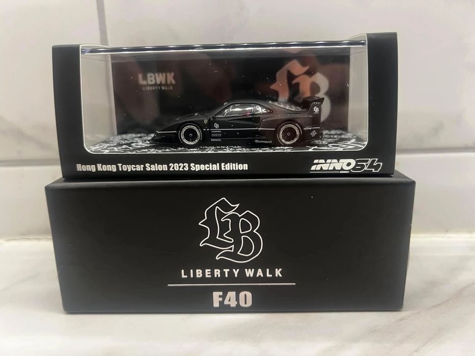 Inno64 Ferrari F40 Liberty Walk Matt Black Hong Kong Toycar Salon 2023