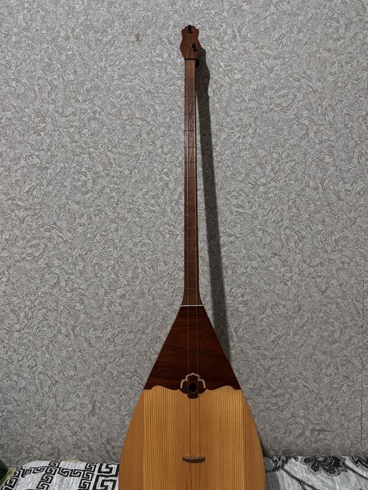 Продам домбра срочно