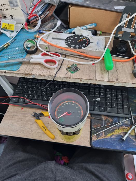 Vaz 2106 tablo sotiladi 800 000 som