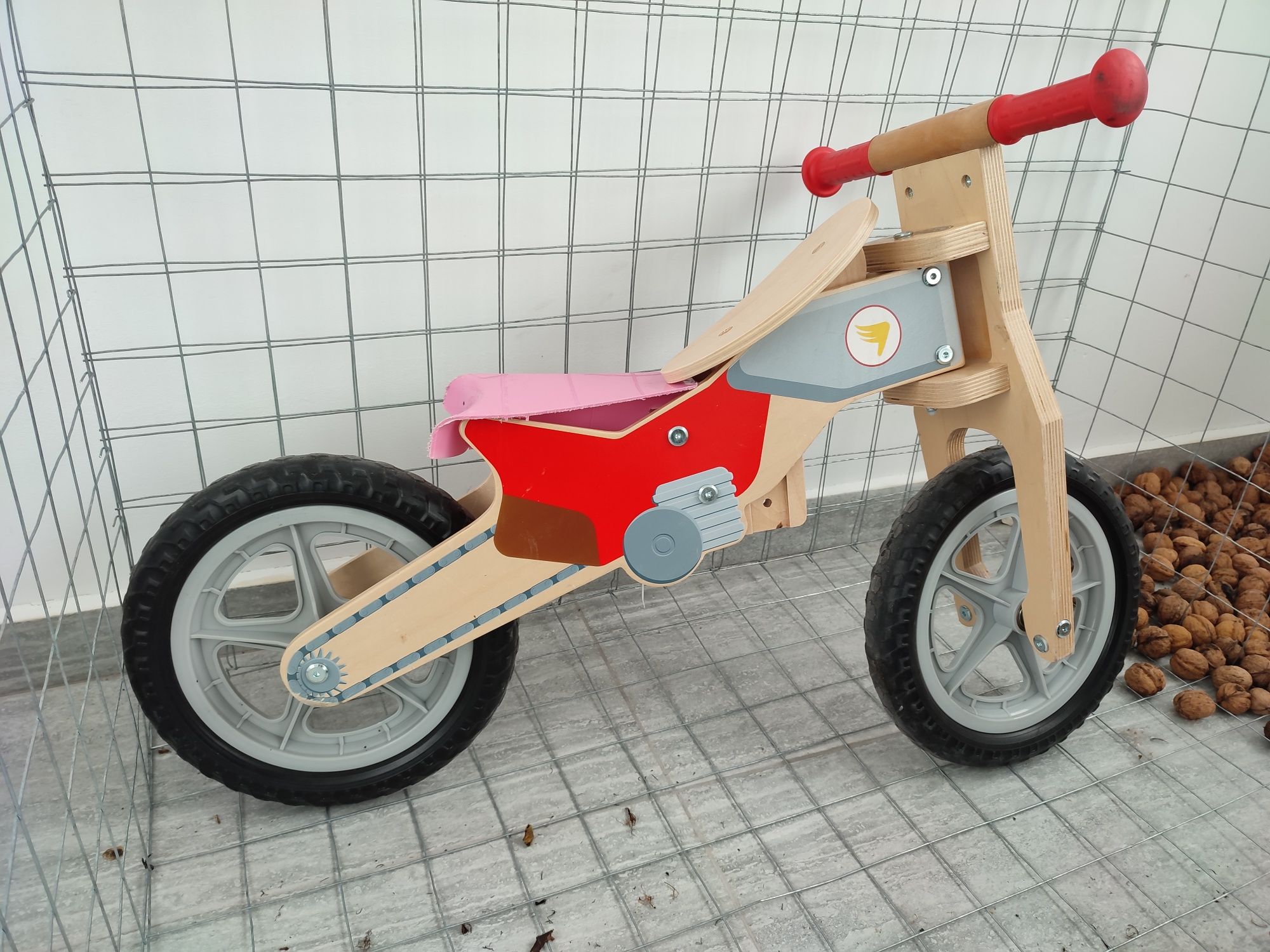 Bicicleta pentru copii din lemn
