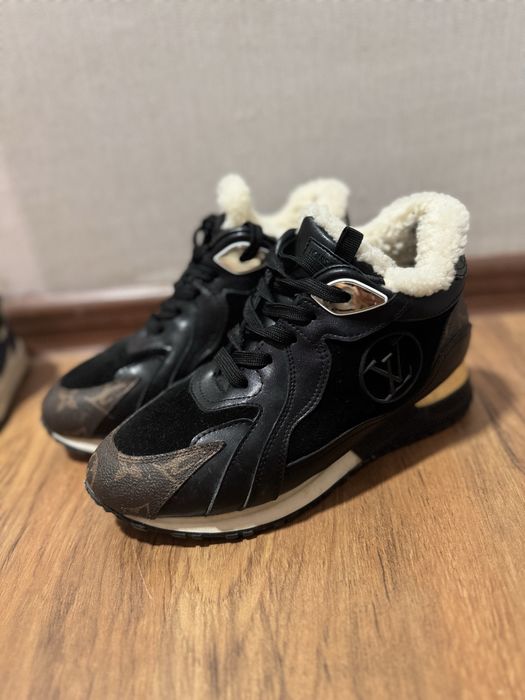 Продам кроссы зимние LV