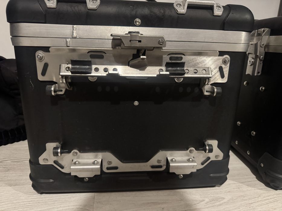 Side case , coburi , Touratech zega pro 2