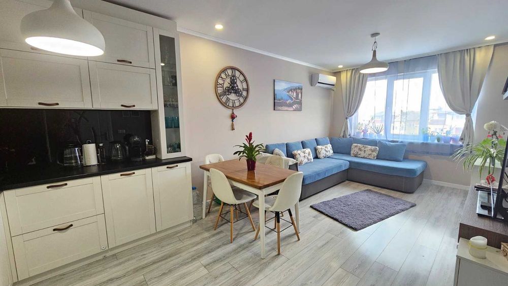 Тристаен апартамент 130кв.м., Възраждане 3, гр.Варна