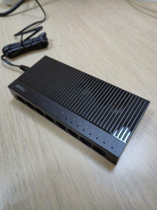 Switch internet 8 porturi