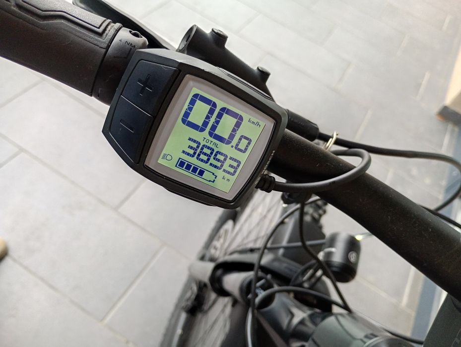 Bicicleta electrica MTB CUBE REACTION RACE * BOSCH CX4 *