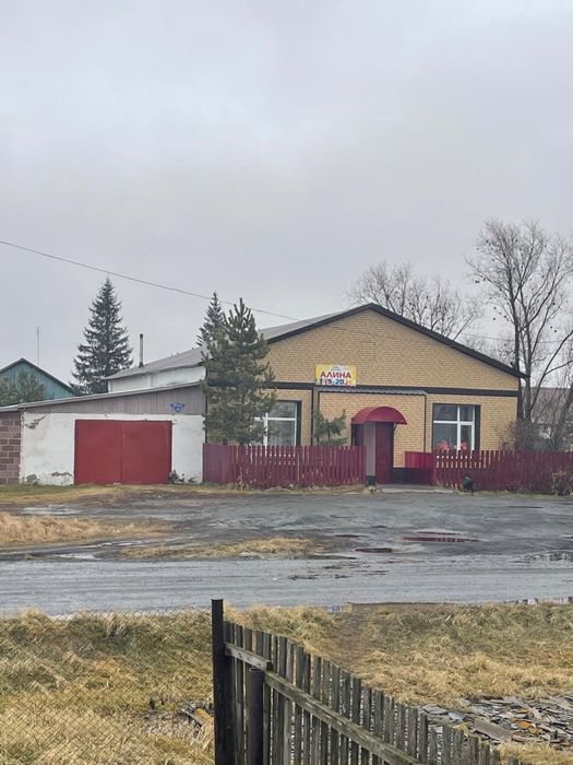 Продам магазин.   50 км от города. Есть пекарня.