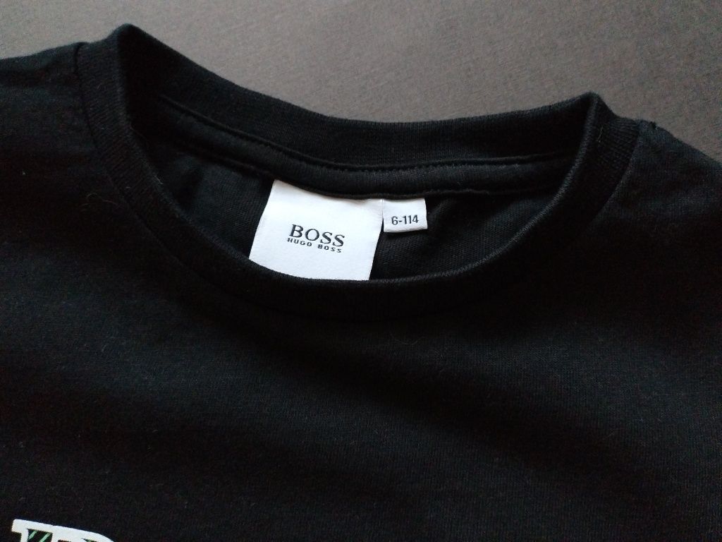 Hugo Boss- 6Y /114 -детска тениска
