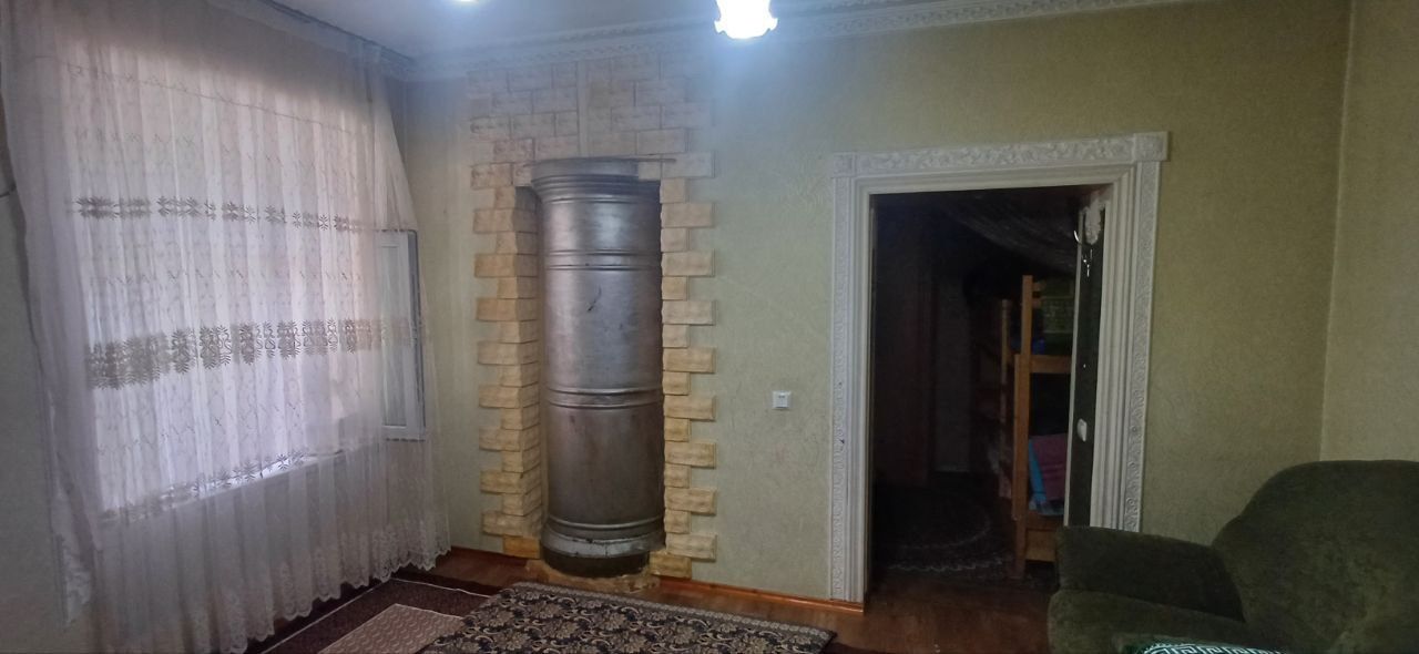 Продаётся дом 1.40 соток 3 комната Яшнобадский район рынка Рисовый.