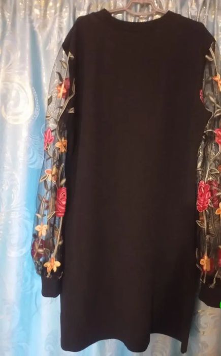 Новое платье европейского стиля выше колен