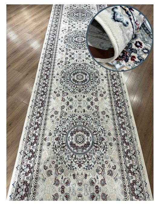 Продам новую  ковровую дорожку