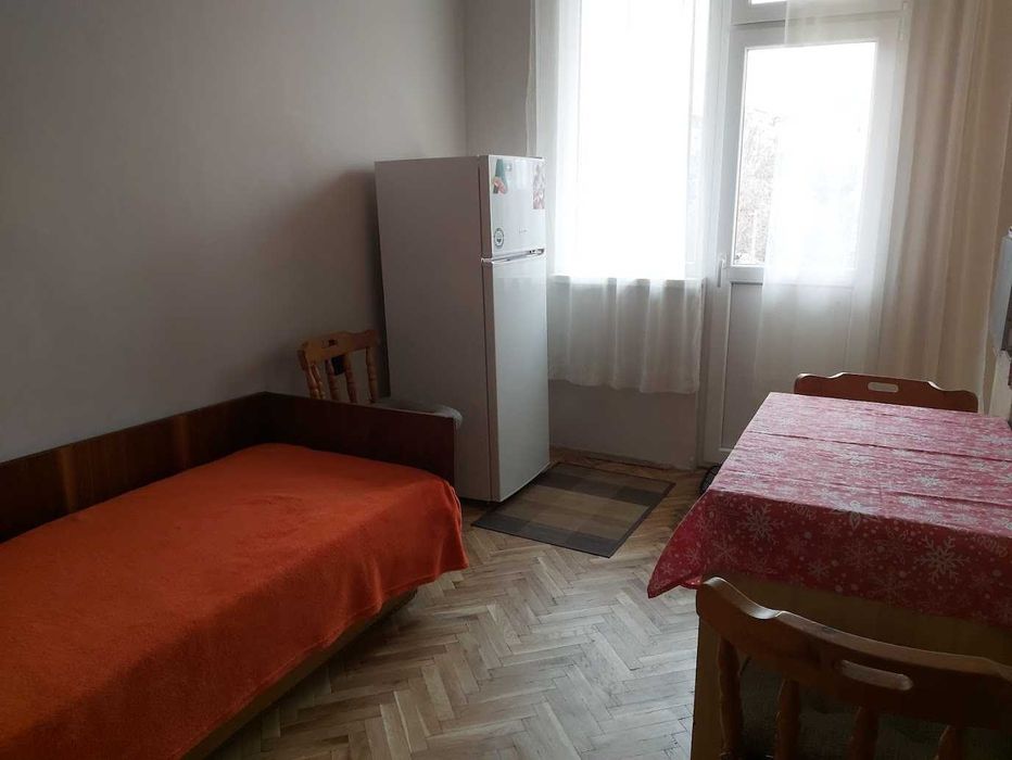 Гарсониера 45 кв.м. под наем, кв. Мара Денчева