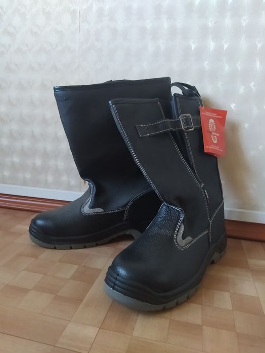 Продам сапоги рабочие размер 46