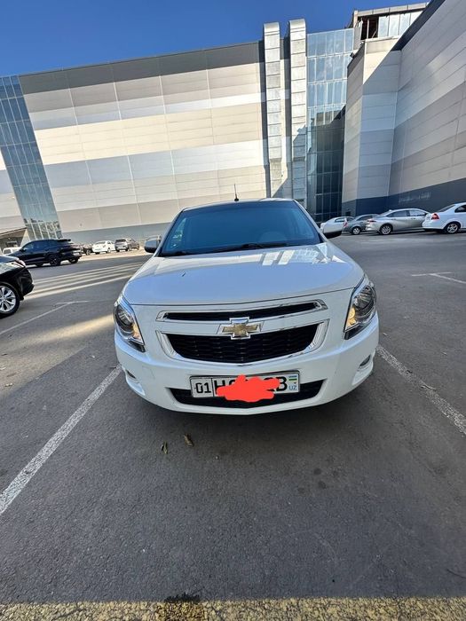 Cobalt sotiladi 2021 dekabr oq rangli