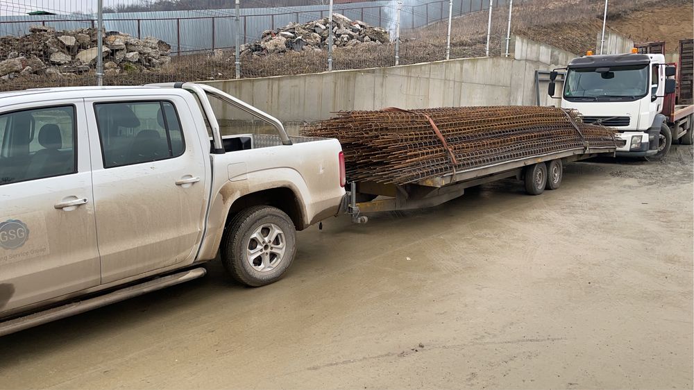 Transport utilaje cu trailer si camion cu macara