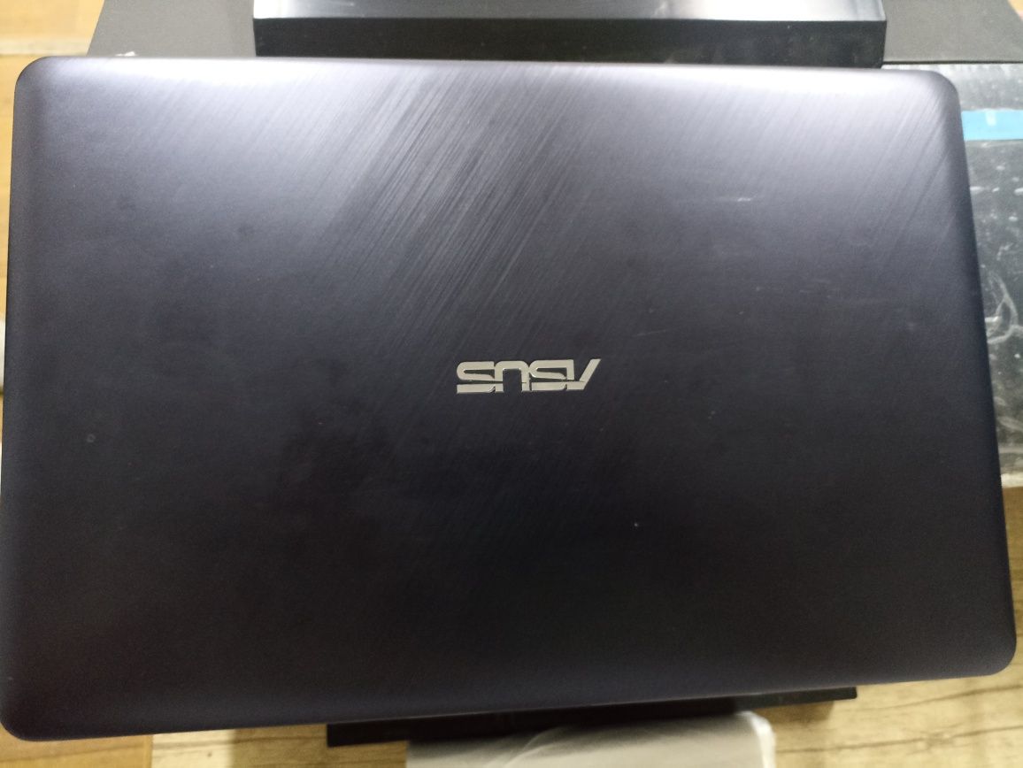 Notebook Asus Ofisnoy