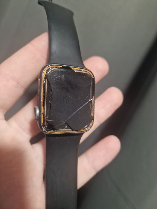 Apple Watch Series 4 (40mm) – ecran spart, pentru piese